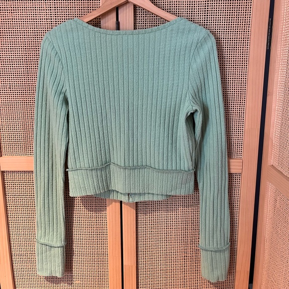 Out From Under Women’s L Crop Long Sleeve Cardigan - Picture 4 of 5